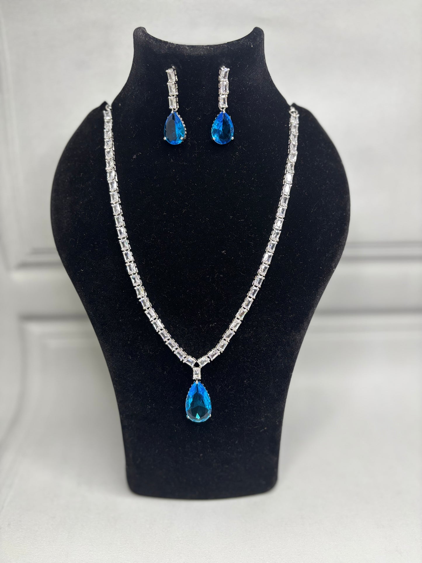 Clear Blue Long AD Set