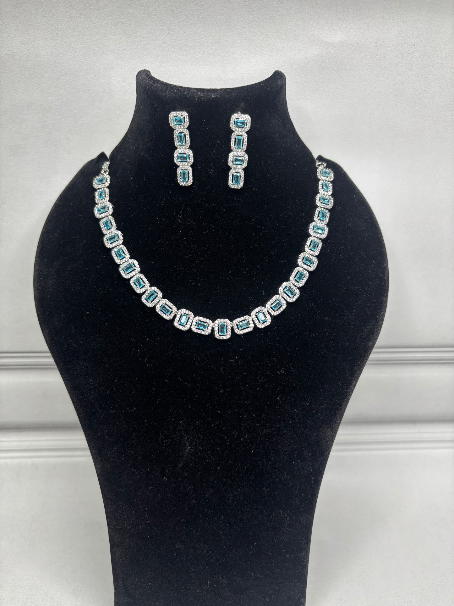 Cloudblue AD Jewelry Set